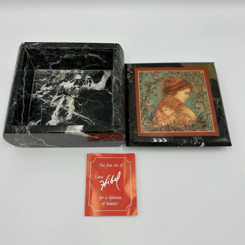 Vintage Edna Hibel Square Marble Lidded Trinket Box‎ 4